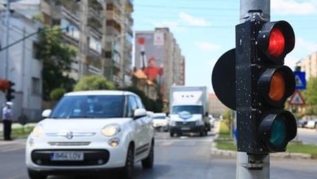 Prima strada din Romania cu sistem de depistare a masinilor care trec pe rosu!