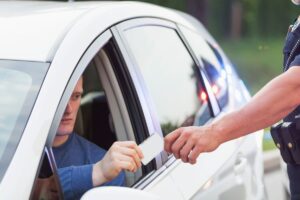 Retinere versus suspendare permis auto
