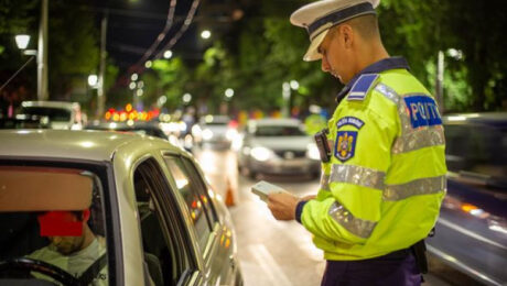 Politia strange randurile. Soferii fara RCA, verificati mai dur ca niciodata Politia strange randurile. Soferii fara RCA, verificati mai dur ca niciodata
