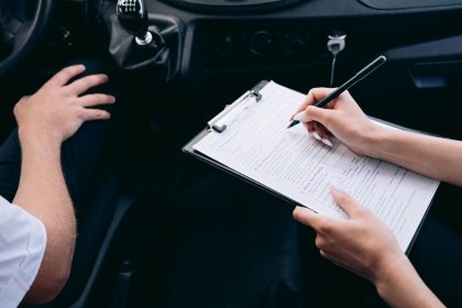 Poti incheia o polita RCA pe numele altei persoane? Tot ce trebuie sa stii despre asigurarile pe numele altcuiva Poti incheia o polita RCA pe numele altei persoane? Tot ce trebuie sa stii despre asigurarile pe numele altcuiva